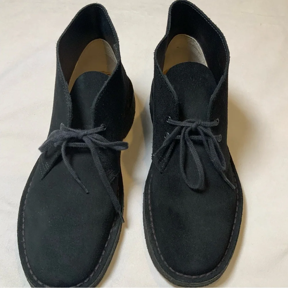 MENS DESERT BOOTS BLACK SUEDE LEATHER . Size 7